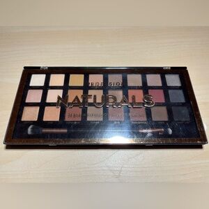 NEW Profusion Naturals eyeshadow palette neutrals